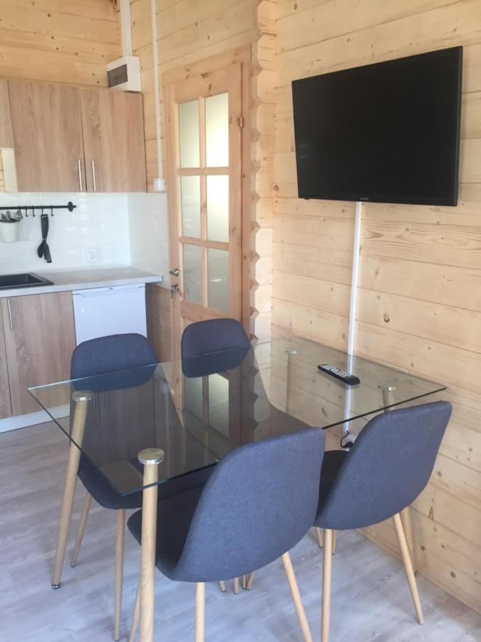 W Charzy Pod Kotwica - *